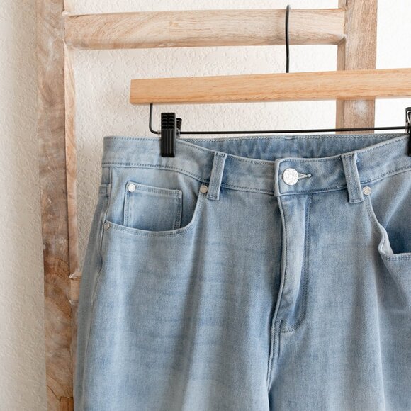 Soft Surroundings Catalina Women’s Sz 14 Jeans Light Wash Cutout Cropped Raw Hem - Picture 5 of 7